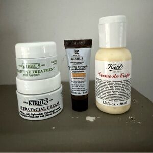 Kiehl's Creme de Corps and Line-Reducing Concentrate Set